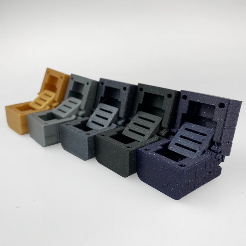Filament Fiberlogy Refill Easy PLA čierna (black) Výtlačky