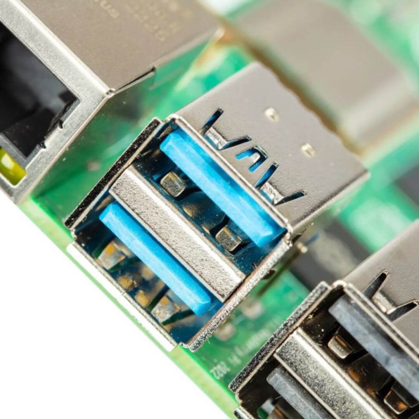 Raspberry Pi 5 - 2GB RAM